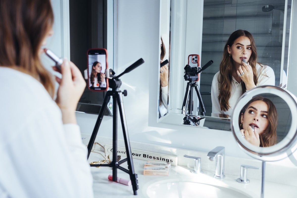 Influencer Marketing Trends: Maximizing Income Stream and Industry Insights