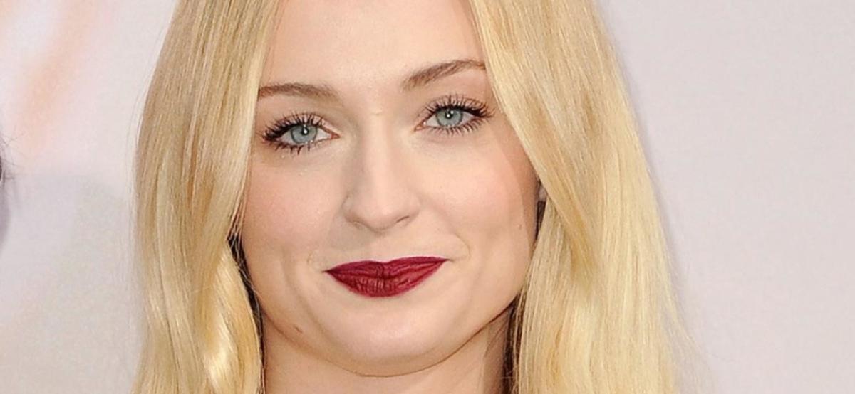 Sophie Turner's Latest Halloween Breakthrough as Neo from The Matrix