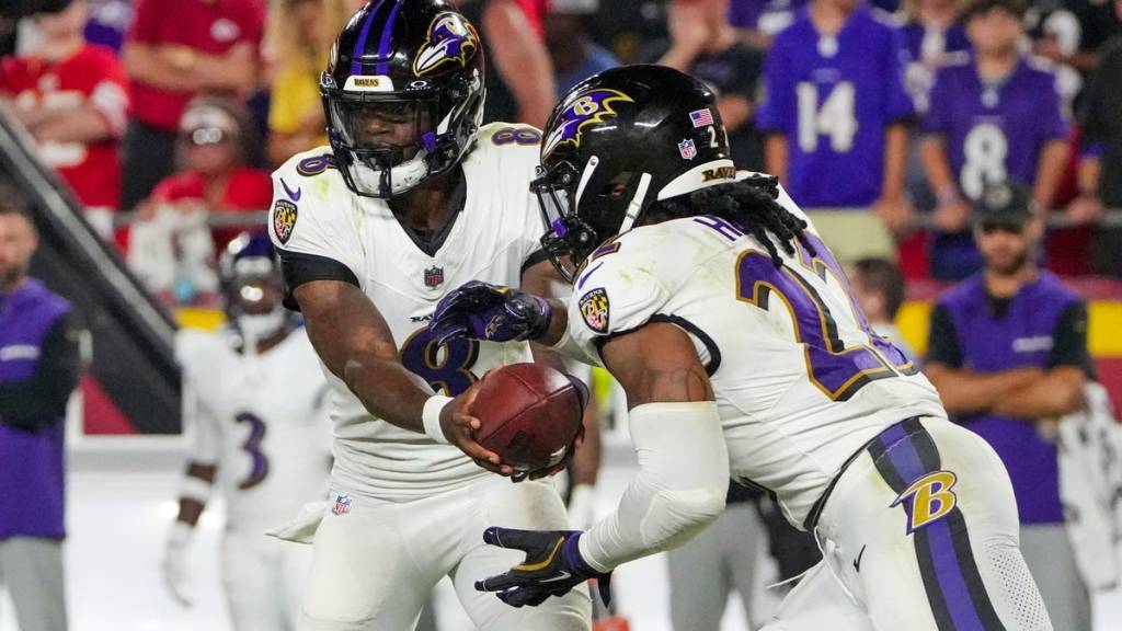 Breaking NFL Records: Ravens' Dominance with Lamar Jackson and Derrick Henry